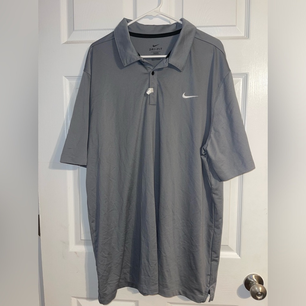 Men’s xxl gray Nike polo
